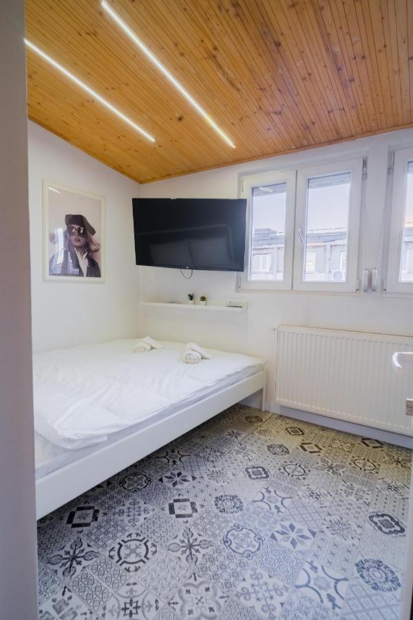 One Bedroom Flat In Bucharest'S Historic District Exterior photo